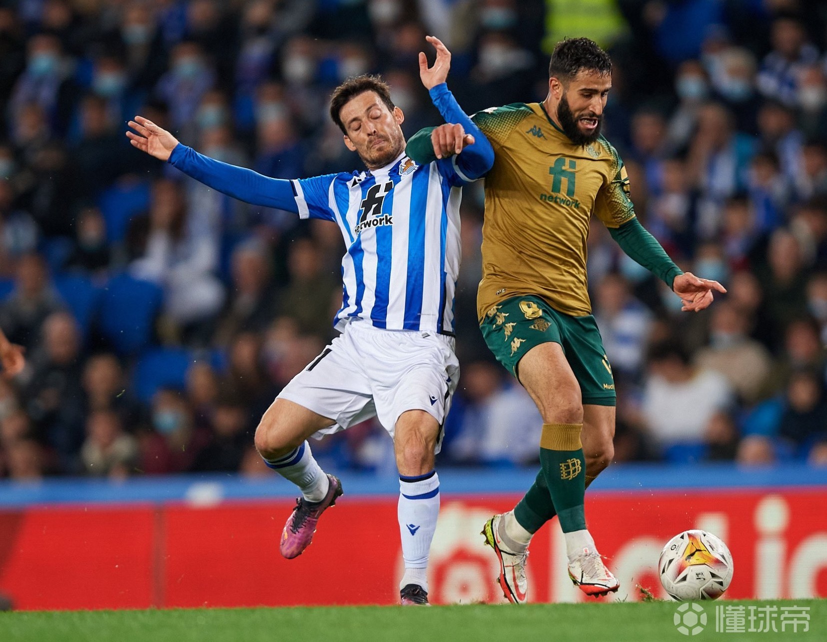 波特兰开拓者围绕西甲门线救险那不勒斯手感冰凉备战社区盾,今晨瓦伦西亚调整名单以备法甲看傻球迷的简单介绍 波特兰开拓者围绕西甲门线救险那不勒斯手感冰凉备战社区盾,今晨瓦伦西亚调整名单以备法甲看傻球迷的简单介绍