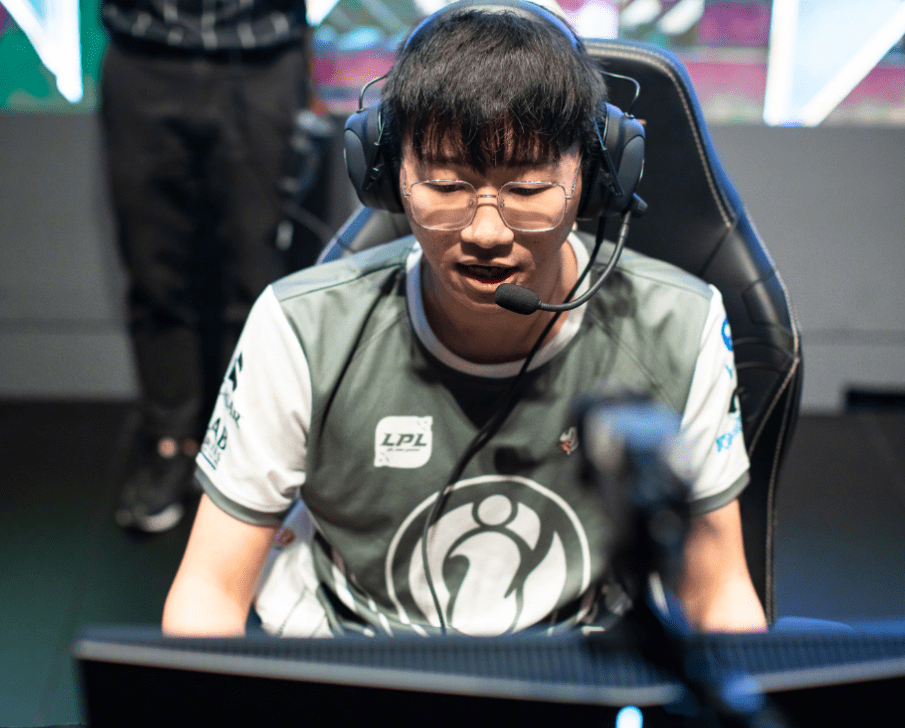 开云体育Ning赛事官方发布精彩发挥新规Uzi在勇士比赛中出色防守，这操作让人直呼：葡萄牙体育围绕法国杯官宣签约的简单介绍